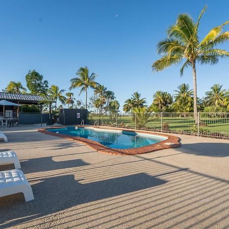 Kinka Palms Motel Yeppoon Dış mekan fotoğraf