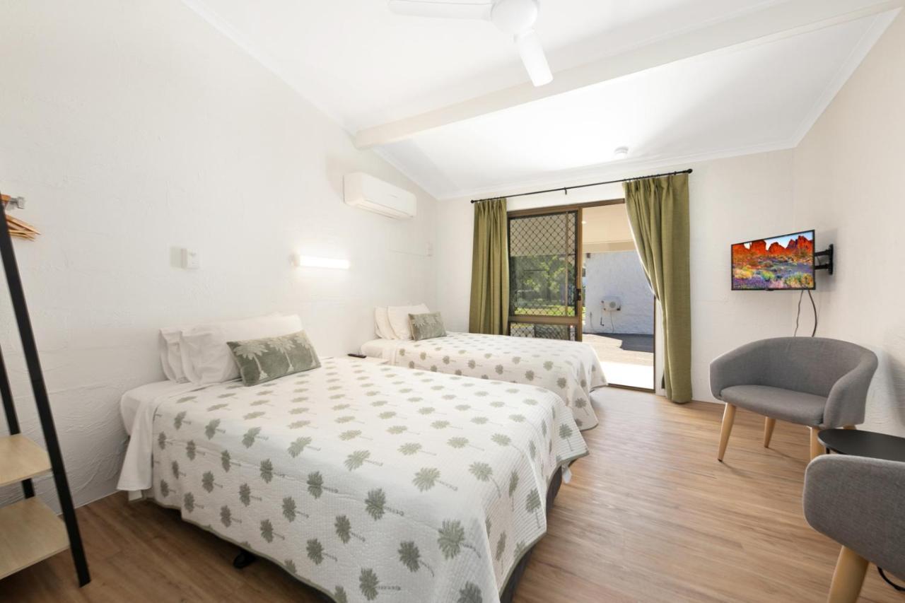 Kinka Palms Motel Yeppoon Dış mekan fotoğraf