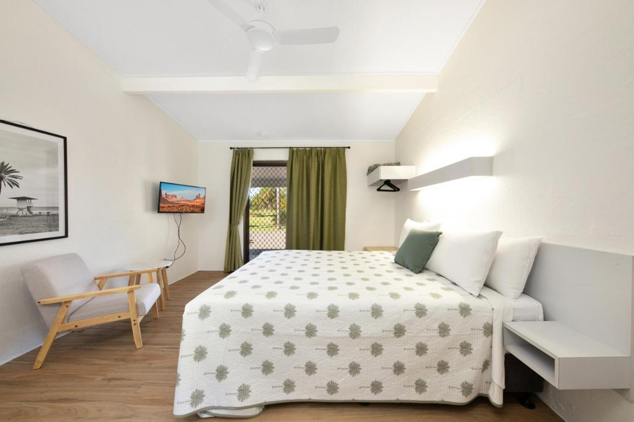 Kinka Palms Motel Yeppoon Dış mekan fotoğraf