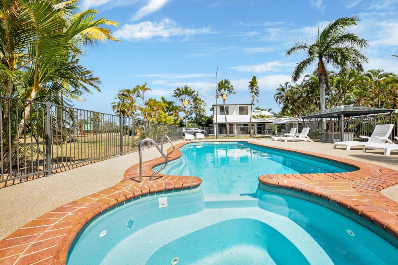 Kinka Palms Motel Yeppoon Dış mekan fotoğraf